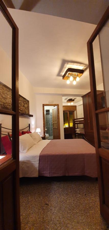 Il Covo Dei Re Bed & Breakfast Fiumedinisi Exterior photo